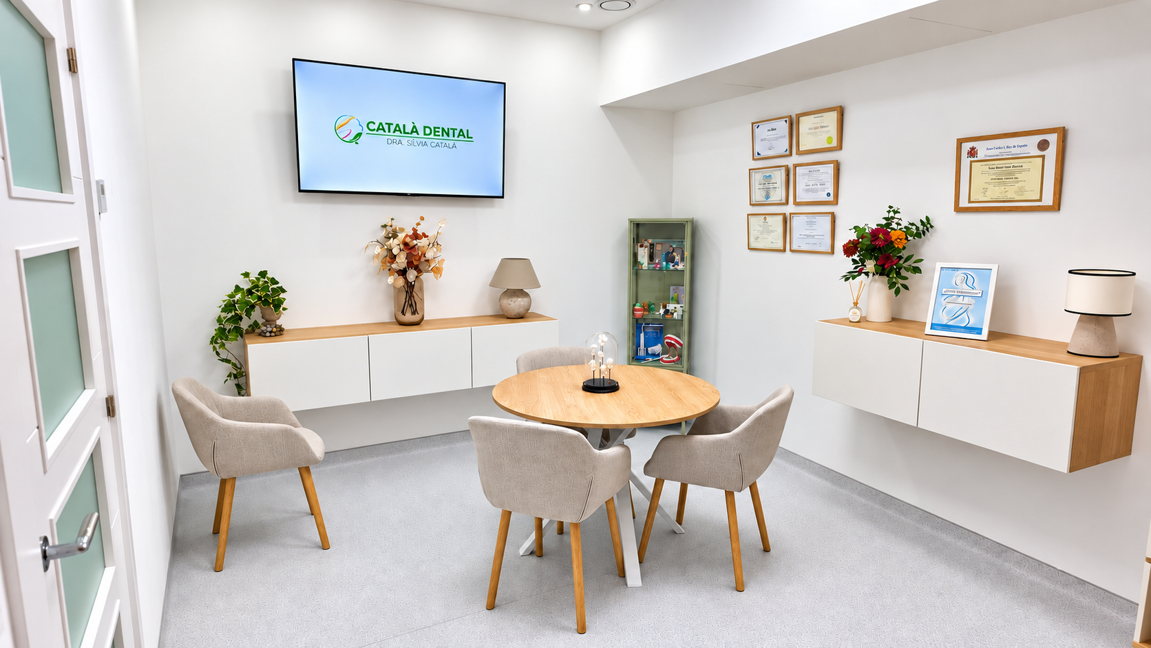 Sala de espera de Catalá Dental en Zaragoza